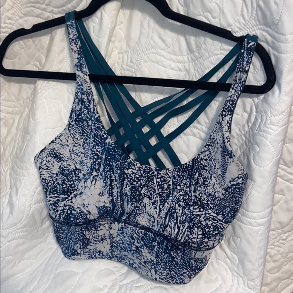 Lulu lemon sports bra